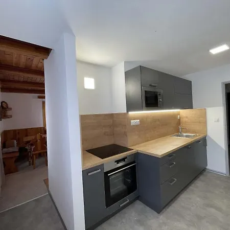 Holiday home Kovarov *